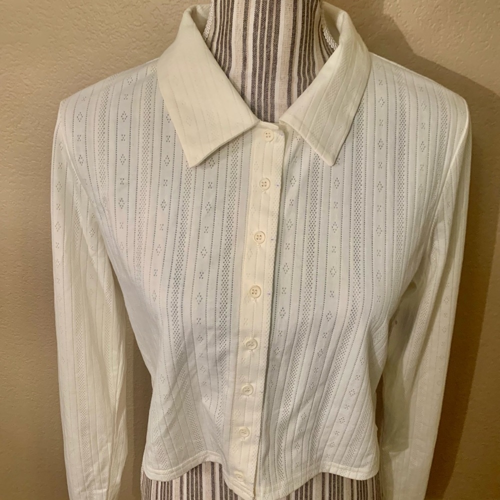 NWT Crop Top Large Abound Cream Geometric Long Sleeved ButtonUp Collar - Picture 2 of 13